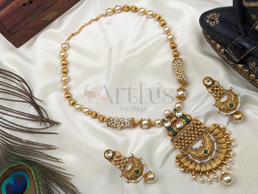 Mid Haram Necklace and Earrings Set