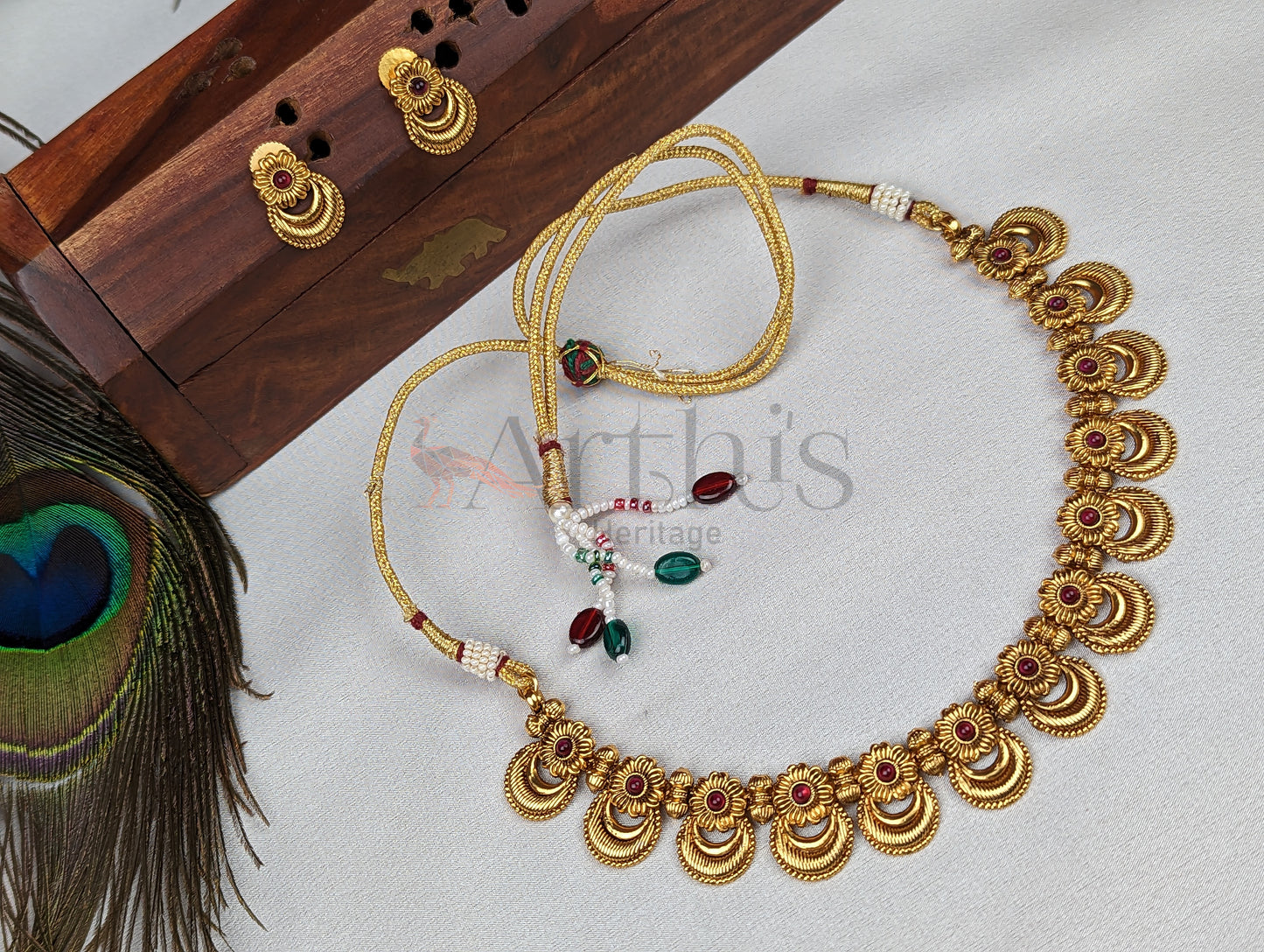 Antique Gold Finish Necklace and Earrings Set