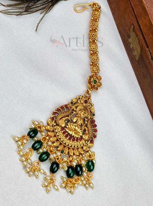 Goddess Lakshmi Motif Antique Gold Finish Maang Tikka