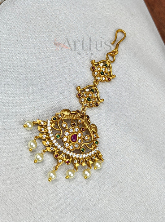 Antique Gold Finish Maang Tikka