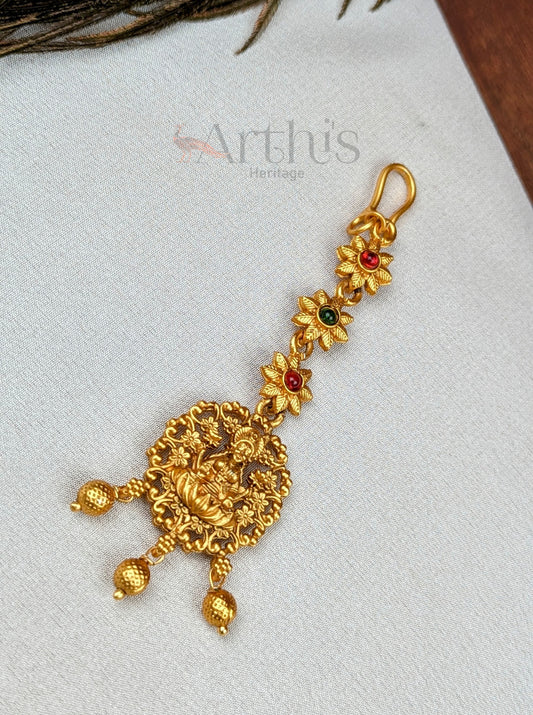 Goddess Lakshmi Motif Antique Gold Finish Maang Tikka