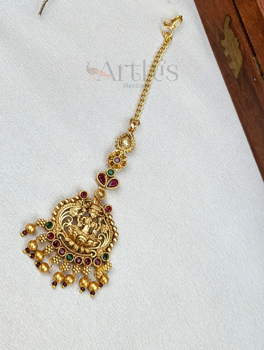 Goddess Lakshmi Motif Antique Gold Finish Maang Tikka