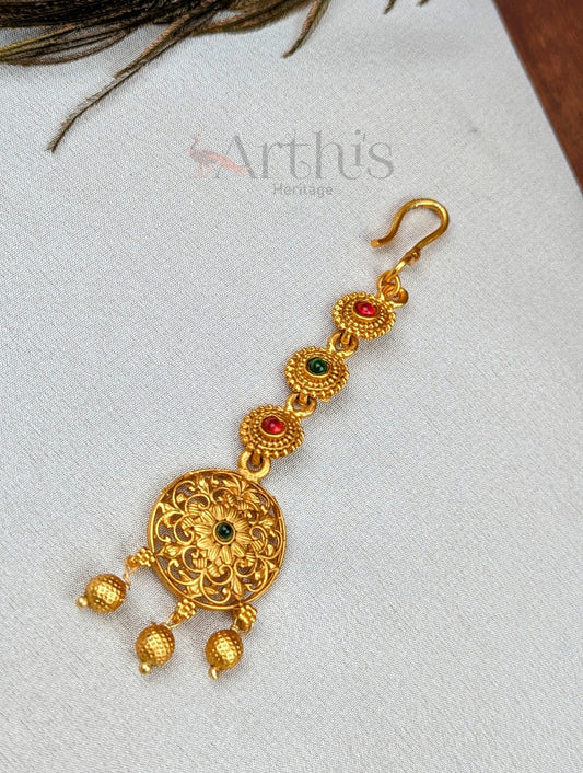 Antique Gold Finish Maang Tikka