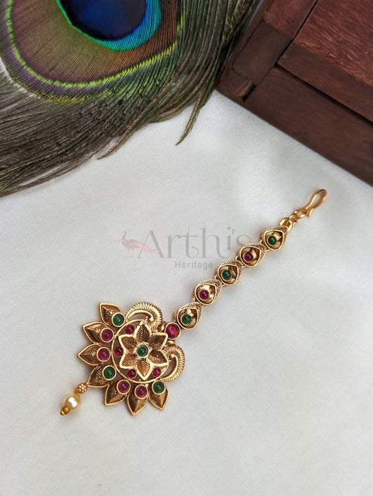 Antique Gold Finish Maang Tikka