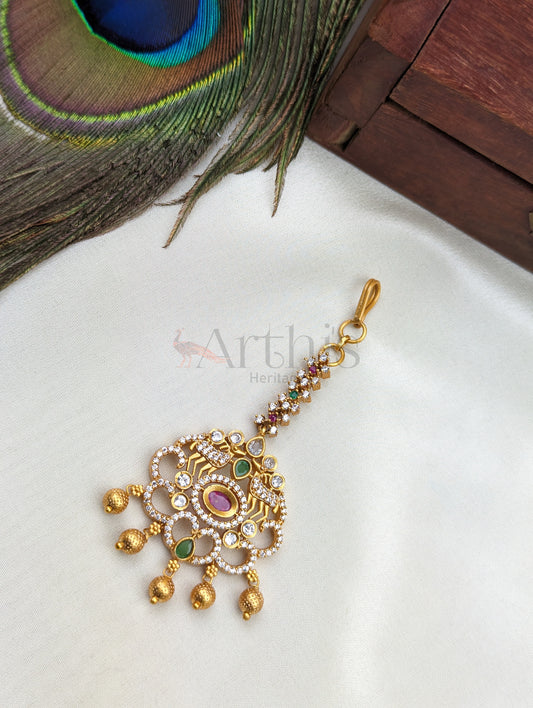 Antique Gold Finish Maang Tikka